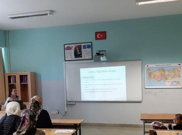 İstanbul il milli eğitim müdürlüğü nün organize ettiği veli akademilerinde bu yılın son programını gerçekleştirdik. 